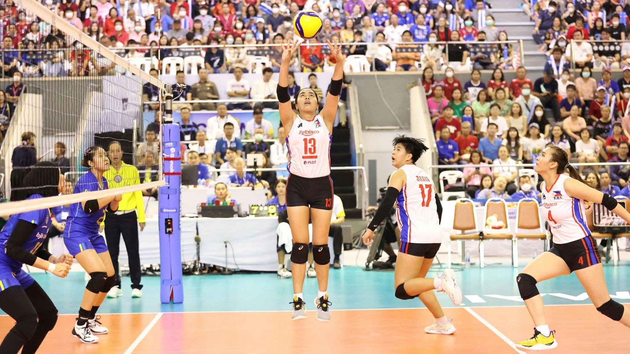 Fans get into blame game as Philippines falters after strong start vs Indonesia in SEA VLeague 